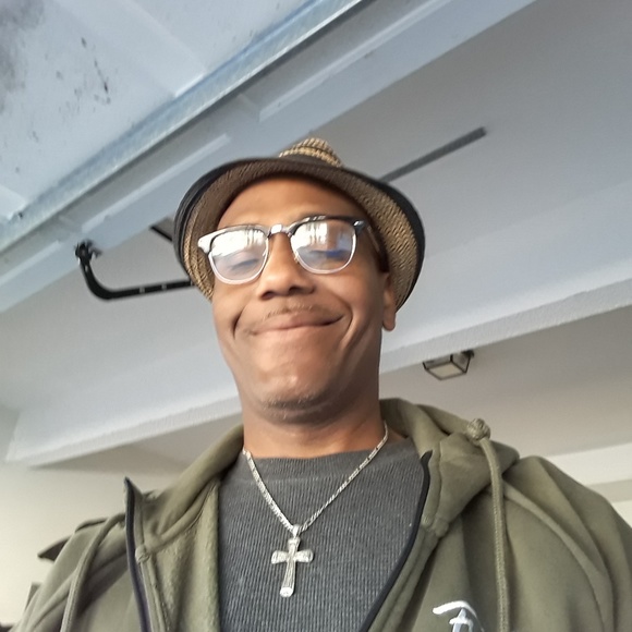 Meet your Posher, Darryl - Picture 1 of 1